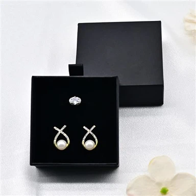 Mukautetut korvakorulaatikot